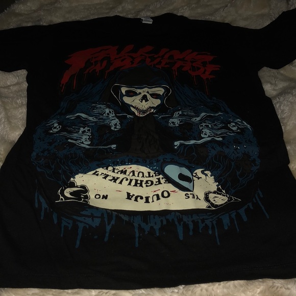 𝑭𝑨𝑳𝑳𝑰𝑵𝑮 𝑰𝑵 𝑹𝑬𝑽𝑬𝑹𝑺𝑬  𝑻𝒆𝒆 - Picture 3 of 4